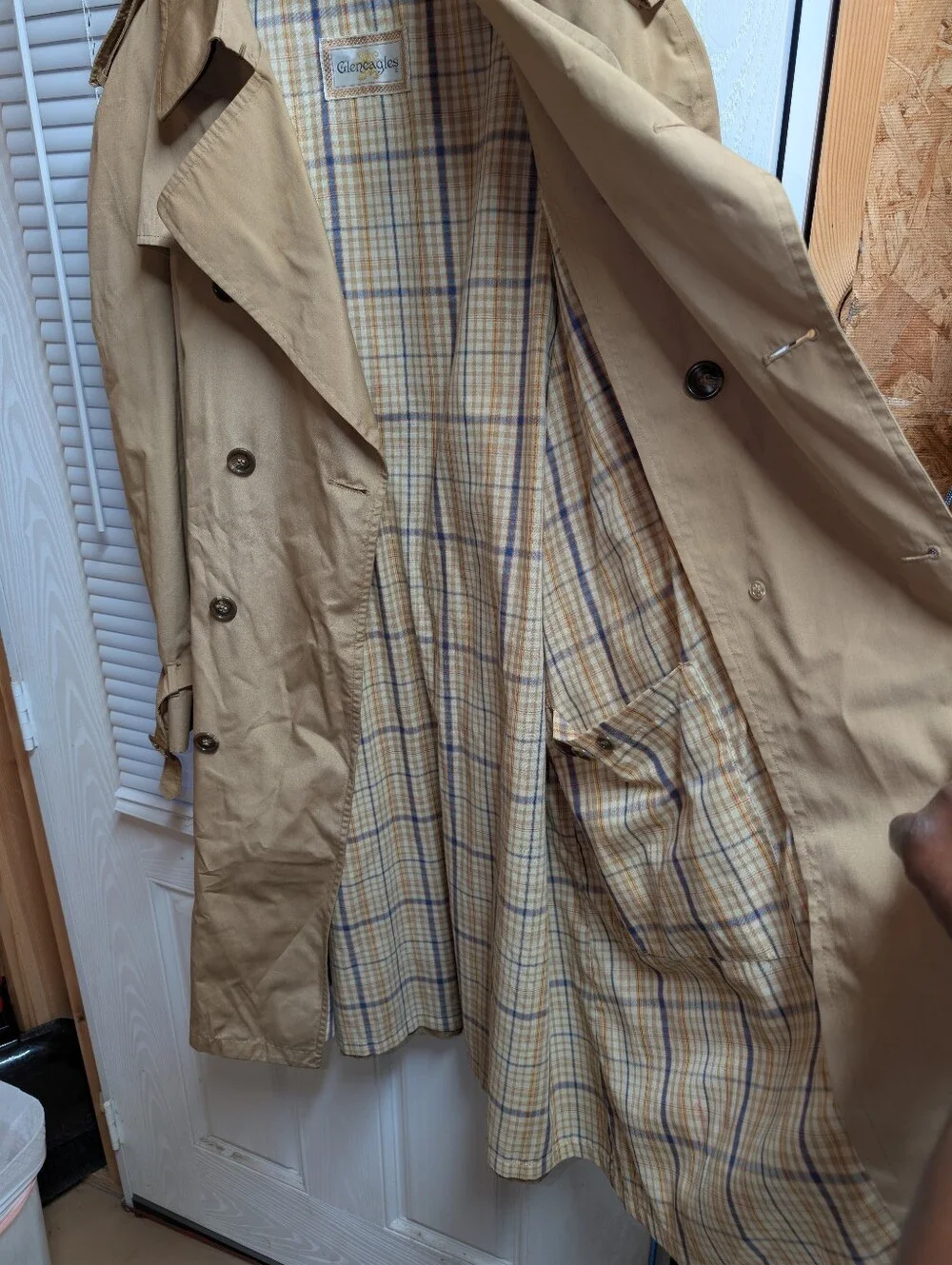 Gleneagles (46R) Classic Beige Trench Coat with Plaid Lining